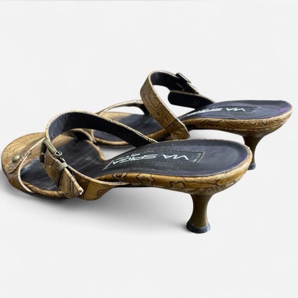 Italian Leather tooled Kitten heels - Picture 4 of 6